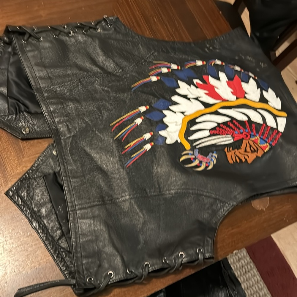 Leather vest - Picture 4 of 4